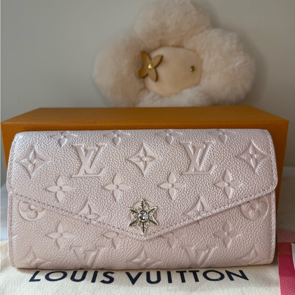 🌸Portefeuille Sarah Wallet  / Snowy Pearl